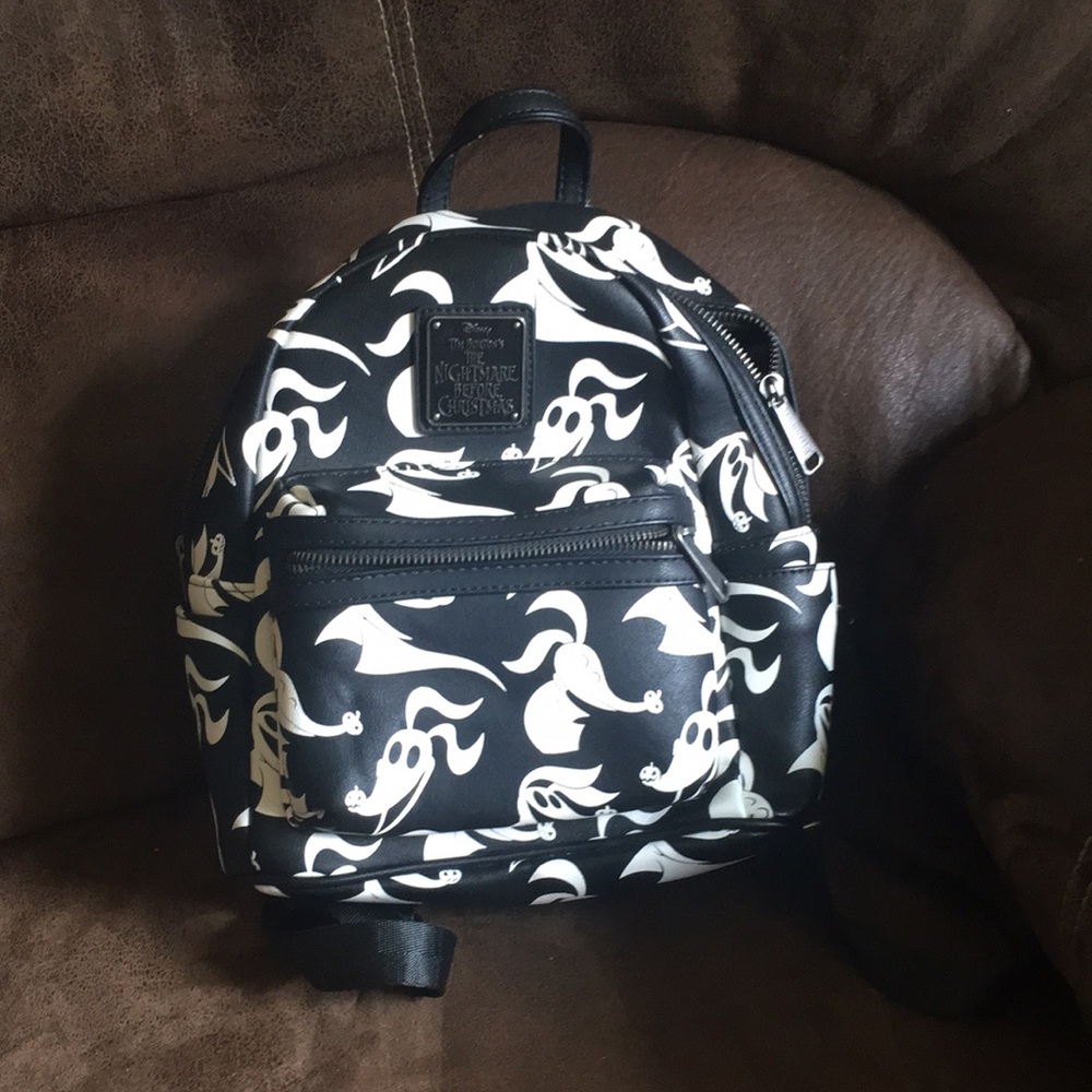 COPY - Loungefly NBC Zero mini backpack